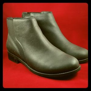 Vionic Thatcher 9.0 boots